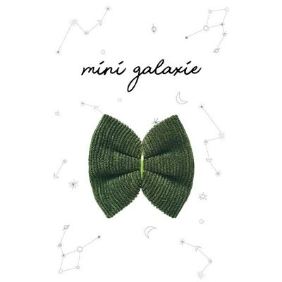 Mini fir green velvet bow barrette