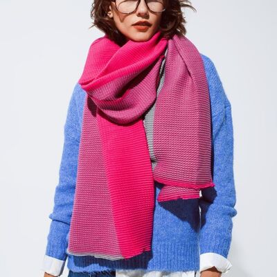 Thin scarf with mixed knits in shades of pink