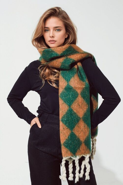 Chunky Scarf In Argyle Pattern in  Green