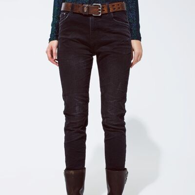 jeans negros con cintura elástica y cordón