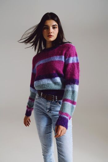 Pull rayé moelleux dans les tons de violet, bleu et blanc 4