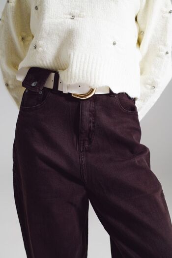 Pantalon décontracté marron avec détail de poche à la taille 4