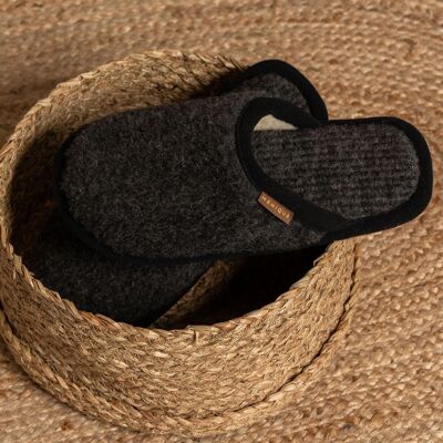 Men's Merino Fluffy Slippers Black