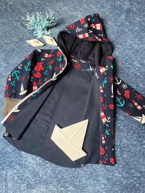 Giacca softshell marittima per bambini, giacca per bambini blu scuro, faro, barca a vela, volante