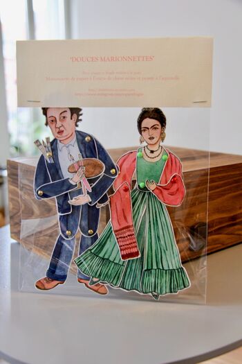 Couple de deux marionnettes, Frida verte et Diego bleu 4