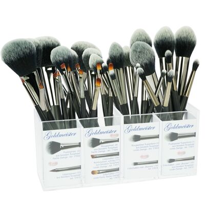 Brush display with 32 different Goldmeister brushes