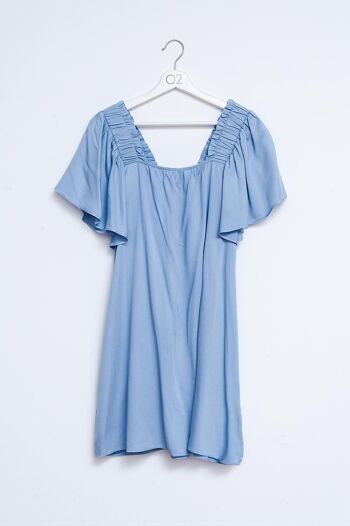 Mini-robe à manches ange en bleu bébé 1