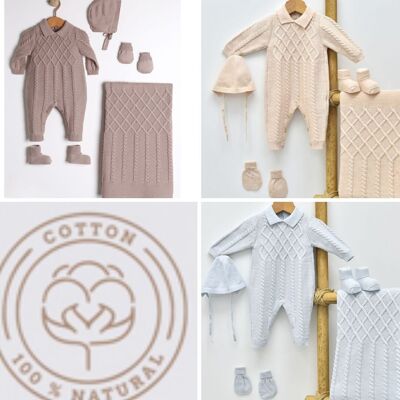 Classic Organic Newborn Knitwear Set in Diamond Pattern