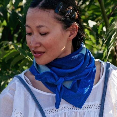 Foulard carré laine Divine bleu