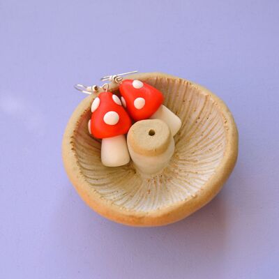 Boucles d'oreilles pendantes en argile en forme de champignon