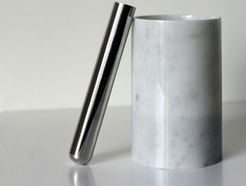 IS-pilon, pilon - un accessoire de table en acier inoxydable 316 de bettisatti srl 2