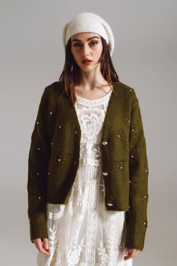 Cardigan marron avec fleurs tricotées et détails embellis en vert militaire 5