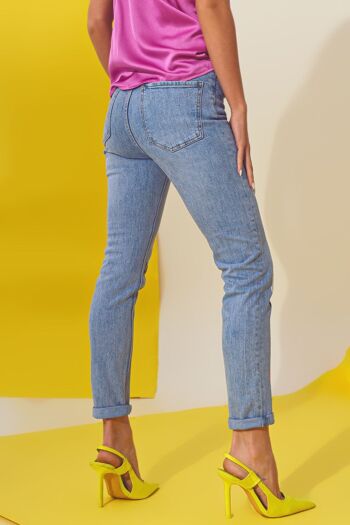 Jean skinny détail papillon bleu clair délavé 3