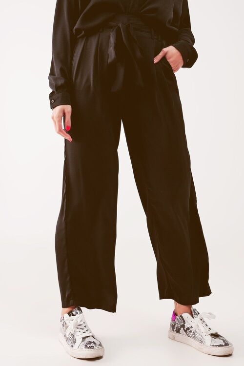 Wide leg belted pants in black