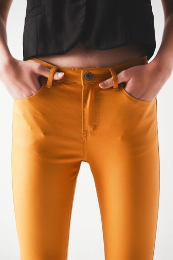 Pantalon enduit orange 5