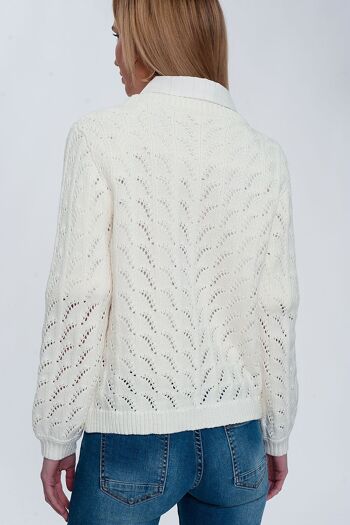 Pull au crochet en crème 3