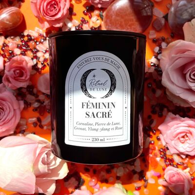 SACRED FEMININE CANDLE 230ml - Carnelian-Moonstone-Garnet-Ylang ylang-Rose
