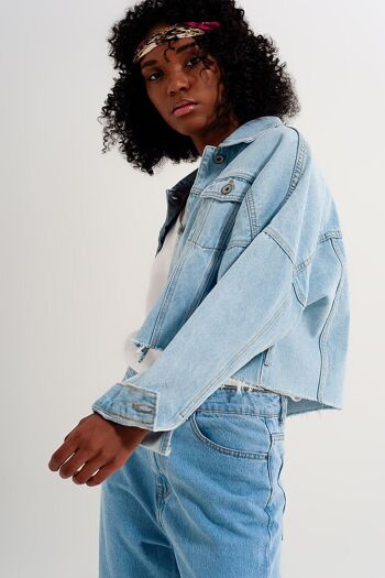 Veste en jean effet vieilli en délavé clair 5