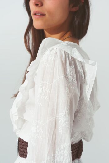 Mini robe à volants fleuris en blanc 6