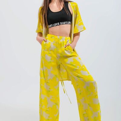 Wide leg trousers in yellow floral
