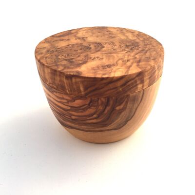 Caja con sistema de cierre magnético hecha a mano en madera de olivo.