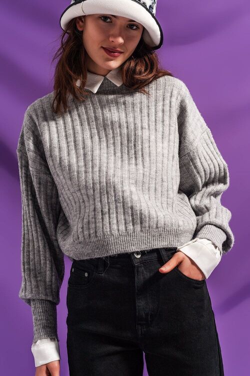 Grey sweater in stripe