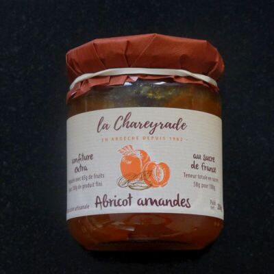 Confiture abricot amandes