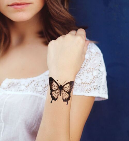 tatouage temporaire de papillon vintage