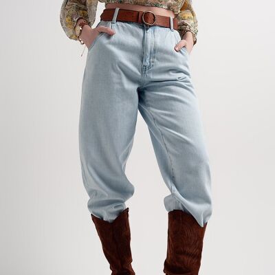 High rise slouchy mom jeans in lightwash