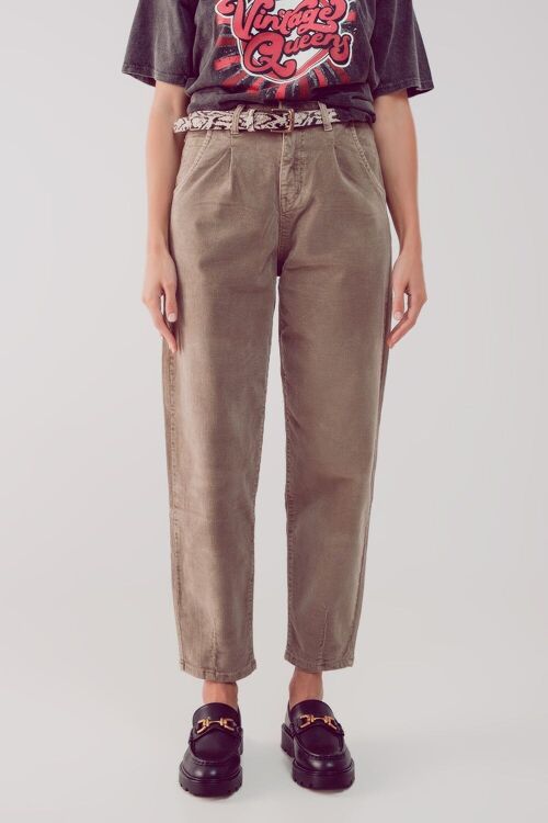 High rise slouchy mom pants in beige cord