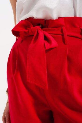 Pantalon paperbag taille haute avec ceinture en rouge 6