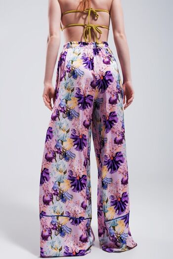 Pantalon large taille haute en satin à fleurs violettes 3