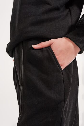 Pantalon de jogging avec cordon de serrage à la taille et couture avant en noir 6