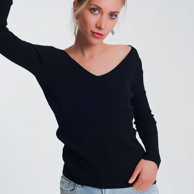 Knitted jumper in black with v back