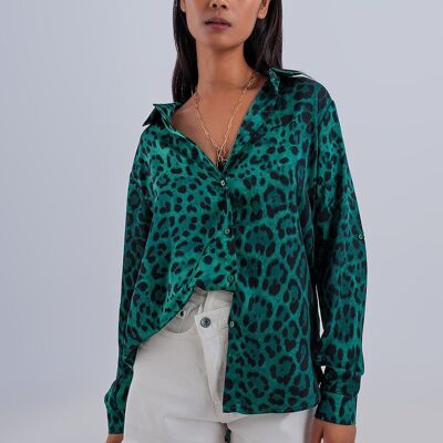 Long sleeve soft shirt in green animal print