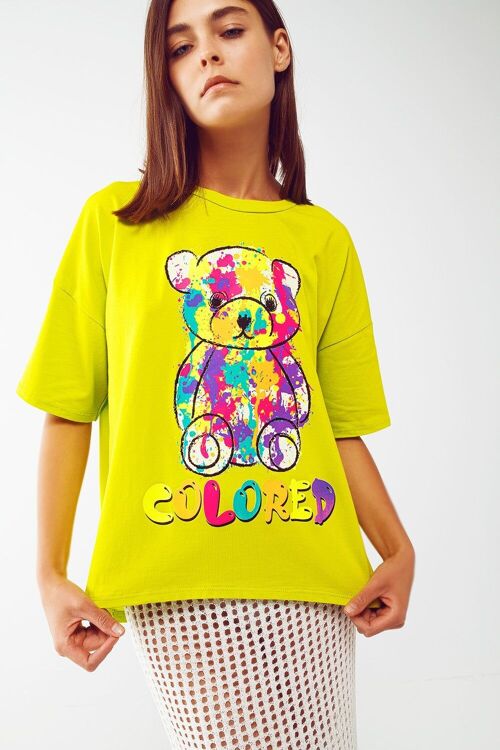 loose-fitting lime T-shirt with colored bear