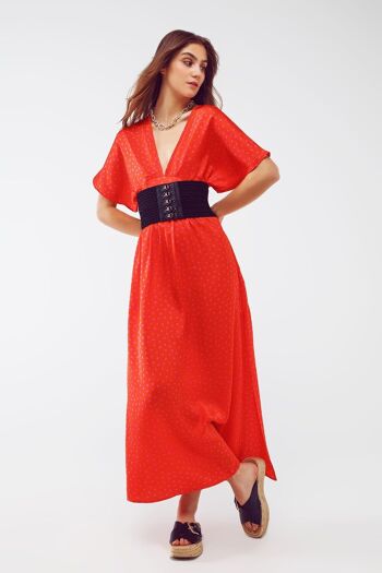 Robe longue cintrée à la taille avec manches ange à pois rouges 1