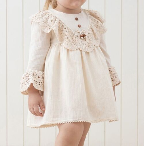 A Pack of Five Sizes Girl Natural Lace Collar Elegant  Linen Dress