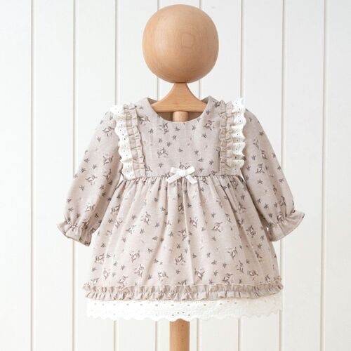 A Pack of Five Sizes Girl Scalloped Natural Linen Dress