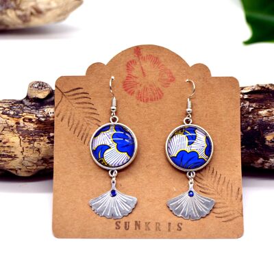 Ethnic wax earrings: blue wedding flowers, white silver glass cabochon