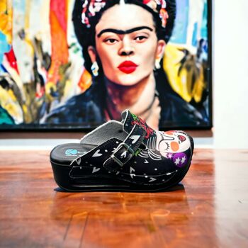 Pantoufles sabots en cuir noir Frida Kahlo Air Clogx 224 7
