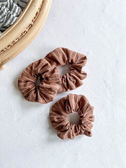 Cotton scrunchie / stripes - hazelnut