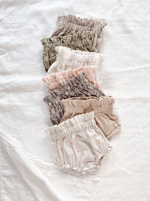 Grab bag / girly bloomers