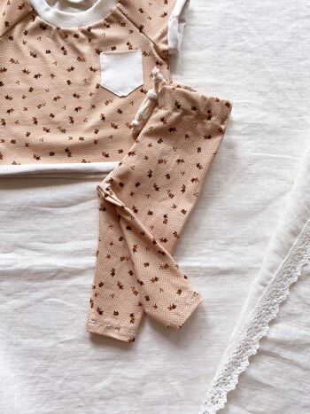 Legging enfant / petit fleuri beige 3