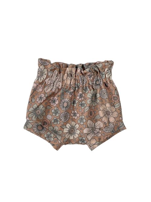 Girly ruffle shorts / bold floral - caramel