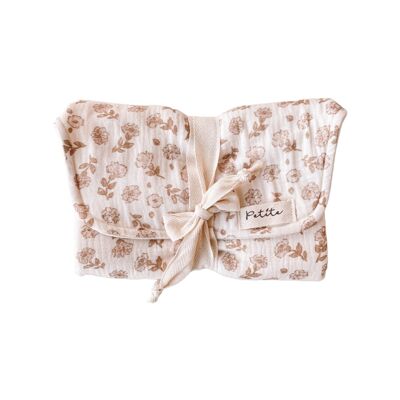 Diaper changing pad / blossom