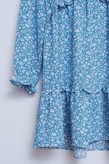 Mini robe de thé dos ouvert à fleurs bleues 3