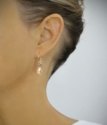 Boucles d'oreilles en or avec gouttes autrichiennes Golden Shadow 1