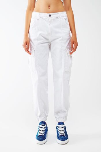 pantalon cargo blanc avec taille et ourlet élastiqués 1