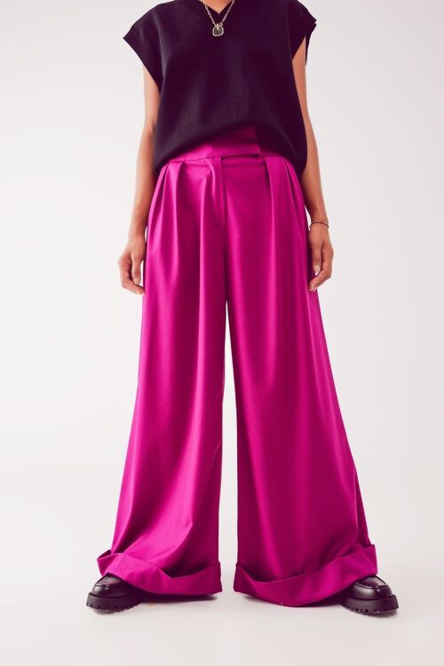 Pleated wide leg pants in fuchsia